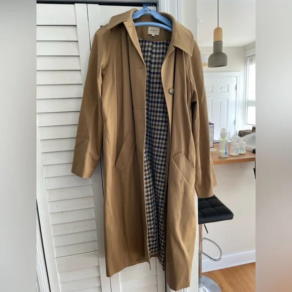Clyde Trench Sezane - Picture 1 of 5